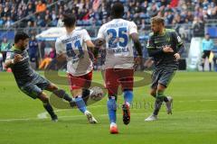 2. Bundesliga - Hamburger SV - FC Ingolstadt 04 - Almog Cohen (8, FCI) schießt, Berkay Özcan (41 HSV) Mangala, Orel (25 HSV) Thomas Pledl (30, FCI)