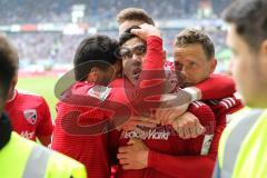 2. Bundesliga - MSV Duisburg - FC Ingolstadt 04 - Elfmeter, Darío Lezcano (11, FCI) Tor zum 1:2, Torwart Felix Wiedwald (30 Duisburg) , Jubel, Almog Cohen (8, FCI) Marcel Gaus (19, FCI) Phil Neumann (26, FCI)