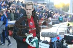 2. BL - Saison 2018/2019 - Holstein Kiel - FC Ingolstadt 04 - Marco Knaller Torwart (#16 FCI) auf dem Weg zur Ersatzbank - Foto: Meyer Jürgen