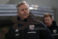 2. Bundesliga - SpVgg Greuther Fürth - FC Ingolstadt 04 - Cheftrainer Jens Keller (FCI) vor dem Spiel