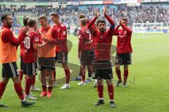 2. Bundesliga - MSV Duisburg - FC Ingolstadt 04 - Spiel ist aus, FCI Sieg 2:4, Jubel bei den Fans, Almog Cohen (8, FCI)
