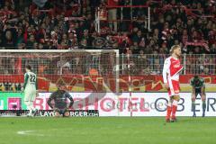 2. Bundesliga - 1. FC Union Berlin - FC Ingolstadt 04 - Spiel ist aus, Niederlage 2:0 für Ingolstadt, Enttäuschung, Torwart Philipp Tschauner (41, FCI) Björn Paulsen (4, FCI) Jonatan Kotzke (25 FCI) rechts