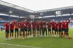 2. Bundesliga - MSV Duisburg - FC Ingolstadt 04 - Spiel ist aus, FCI Sieg 2:4, Jubel bei den Fans, Tanz Gesang singen