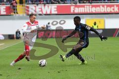 2. Bundesliga - SC Paderborn - FC Ingolstadt 04 - Thomas Pledl (30, FCI) Collins, Jamilu (Paderborn 29)