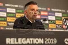 2. Bundesliga - Fußball - SV Wehen Wiesbaden - FC Ingolstadt 04 - Pressekonferenz nach dem Spiel, Cheftrainer Tomas Oral (FCI)