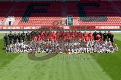 2. Bundesliga - Fußball - FC Ingolstadt 04 - Saisoneröffnung - Team Fußballkinder Gruppenfoto