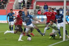 2. Bundesliga - FC Ingolstadt 04 - Hamburger SV - Torchance für Osayamen Osawe (14, FCI). Torwart Pollersbeck, Julian (1 HSV) hält, van Drongelen, Rick (4 HSV)