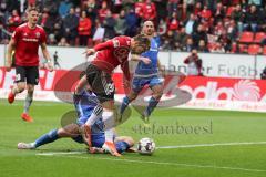 2. Bundesliga - FC Ingolstadt 04 - SV Darmstadt 98 - Torchance Thomas Pledl (30, FCI) kommt nicht durch