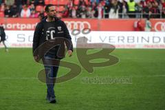 2. Bundesliga - FC Ingolstadt 04 - DSC Arminia Bielefeld - Spiel ist aus, Unentschieden 1:1, Cheftrainer Alexander Nouri (FCI) geht vom Platz