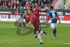 2. Bundesliga - FC Ingolstadt 04 - Hamburger SV - Tor 1:2 Anschlußtreffer durch Fatih Kaya (36, FCI) Jubel, Benedikt Gimber (5, FCI)