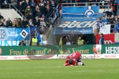 2. Bundesliga - FC Ingolstadt 04 - Hamburger SV - Spiel ist aus 1:2, Marcel Gaus (19, FCI) am Boden
