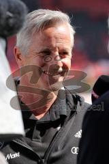 2. Bundesliga - Fußball - FC Ingolstadt 04 - SV Sandhausen - Cheftrainer Jens Keller (FCI) lacht im Interview