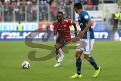 2. Bundesliga - FC Ingolstadt 04 - Hamburger SV - Osayamen Osawe (14, FCI) Angriff, Douglas Santos (6 HSV)
