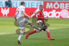 2. BL - Saison 2018/2019 - FC Ingolstadt 04 - Holstein Kiel - Marcel Gaus (#19 FCI) - Jonas Meffert (#26 Kiel) - Foto: Meyer Jürgen