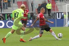 2. Bundesliga - Fußball - FC Ingolstadt 04 - SV Wehen Wiesbaden - Sonny Kittel (10, FCI)  - Alf Mintzel (23 SVW)  -