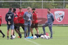2. Bundesliga - Fußball - FC Ingolstadt 04 - Training mit neuem Trainer Vorstellung Alexander Nouri (FCI) - leiten das erste Training zusammen, Co-Trainer Markus Feldhoff (FCI) und Cheftrainer Alexander Nouri (FCI)