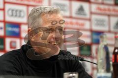 2. Bundesliga - Fußball - FC Ingolstadt 04 - Pressekonferenz vor dem Spiel, Vorstellung Sondertrikot gegen Rassismus mit Cheftrainer Jens Keller (FCI)