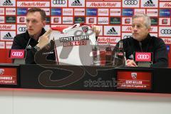 2. Bundesliga - Fußball - FC Ingolstadt 04 - Pressekonferenz vor dem Spiel, Vorstellung Sondertrikot gegen Rassismus mit Cheftrainer Jens Keller (FCI) mit Pressesprecher Oliver Samwald (FCI)