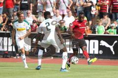 2. Bundesliga - Fußball - Testspiel - FC Ingolstadt 04 - Borussia Mönchengladbach - Egbo (2 Gladbach) Osayamen Osawe (14, FCI)