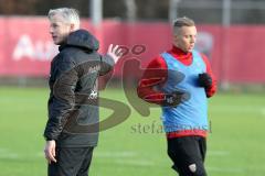 2. Bundesliga - Fußball - FC Ingolstadt 04 - erstes Training mit neuem Trainer, Jens Keller, Cheftrainer Jens Keller (FCI) und Sonny Kittel (10, FCI)