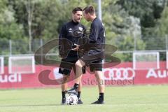 2. Bundesliga - Fußball - FC Ingolstadt 04 - Trainingsauftakt - neue Saison 2018/2019 - Cheftrainer Stefan Leitl (FCI) und Fabian Gerber