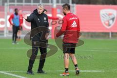 2. Bundesliga - Fußball - FC Ingolstadt 04 - erstes Training mit neuem Trainer, Jens Keller, Cheftrainer Jens Keller (FCI) mit Robin Krauße (23, FCI)