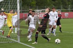 A-Junioren Bundesliga - U19 FC Ingolstadt 04 - Eintracht Frankfurt - mitte Maximilian Breunig (18 FCI) verpasst die Tor Chance und ärgert sich
