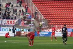 3. Liga - FC Ingolstadt 04 - KFC Uerdingen 05 - Niederlage hängende Köpfe Caniggia Ginola Elva (14, FCI) Fatih Kaya (9, FCI) Björn Paulsen (4, FCI) Nico Antonitsch (5, FCI)