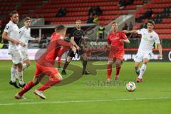 3. Liga - Fußball - FC Ingolstadt 04 - SpVgg Unterhaching - Marcel Gaus (19, FCI) zu Dennis Eckert Ayensa (7, FCI)
