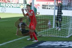 3. Fußball-Liga - Saison 2019/2020 - FC Ingolstadt 04 - Hallescher FC - Dennis Eckert Ayensa (#7,FCI)  mit einer Torchance - Foto: Meyer Jürgen