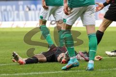 2.BL; SV Werder Bremen - FC Ingolstadt 04; am boden Florian Pick (26 FCI)