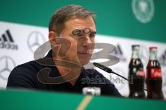 EM-Qualifikation - Fußball - Länderspiel - U21 - Deutschland - Norwegen - Pressekonferenz nach dem Spiel, 2:1 Sieg für Trainer Stefan Kuntz von Deutschland