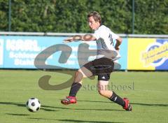 BOL - FC Gerolfing - SE Freising 3:3 - Michael Rindlbacher flankt