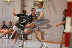 Handball Damen - HG Ingolstadt - HSG Würm Mitte - Sarah Geier 21 kommt durch die Abwehr und wirft ein Tor