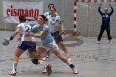 Damen - Handball - HG Ingolstadt - ASV Dachau - Sarah Geier stoppt den Angriff, hinten Karolin Diesner im Tor