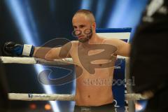 Steko´s Fight Night - ran Boxen - Hauptkampf - WKU Weltmeisterschaft Thaiboxen K1 bis 76 kg - Titelverteidiger David Dardan Morina (Ingolstadt)
