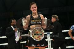 Steko´s Fight Night - ran Boxen - WKU Weltmeisterschaft Kickboxen Lowkick bis 62,5 kg - Titelverteidigerin Marie Lang (München) gegen Elna Nielsson (Schweden) gewinnt nach Punkten einstimmig