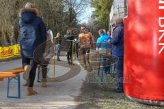 5. Lifepark Max Frühjahrswaldlauf Zuchering - 2018 - 3. Sieger Stahr Johannes LifePark Max Ing im Zieleinlauf - Foto: Jürgen Meyer