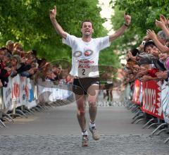 Halbmarathon - Straßmeier Sieger