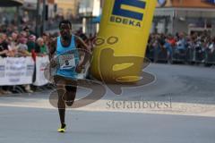 Halbmarathon Ingolstadt 2014 - Sieger Mitiku Soboka Tulu (8) aus Rosenheim
