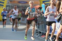 Halbmarathon Ingolstadt 2014 - (12) Siegerin bei den Damen Tina Fischl