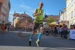 ODLO - Halbmarathon 2018 - Benjamin Ziegaus MTV 1881 Ingolstadt - vor dem Start beim warm laufen - Foto: Jürgen Meyer