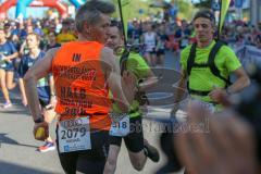 ODLO - Halbmarathon 2018 - Michael Binder vom LifePark Max als erster Rückwärtsläufer - Foto: Jürgen Meyer