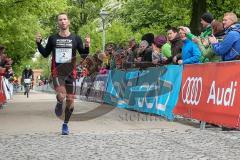 ODLO - Halbmarathon Ingolstadt 2019 - 2. Sieger Mathias Ewender Positiv Fitness Zeit 1:11:37 - Foto: Jürgen Meyer