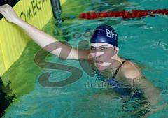 Schwimmen Bayerische Meisterschaft 2008 - Raphaela Piehler nach dem Vorlauf für 100 M Lagen