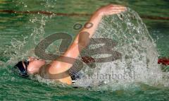 Schwimmen Bayerische Meisterschaft 2008 - Raphaela Piehler auf den letzten Metern zum Sieg über 200 M Rücken