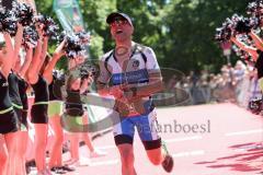 Triathlon Ingolstadt -2017  Baggersee - Zieleinlauf Mitteldistanz Emotionen