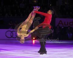 Media Markt Eisgala 2011 - Weltmeister Aljona Savchenko und Robin Szolkwoy