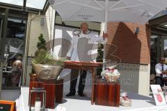 Alfons Schuhbeck eröffnet sein Schubeck`s  im  Ingolstadt Village mit leckerem Eis und verführerischen Gewürzen