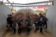 GLOBALL - Der Ball zur WM - Glücksbringer von Andreas Köpke - rollt durch den neuen Audi Sportpark und am Rathausplatz Ingolstadt